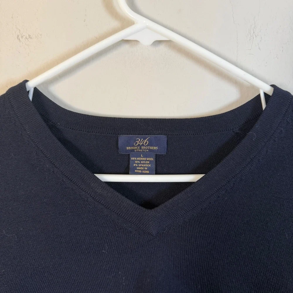 Brooks Brothers 346 Mens Navy Blue Merino Wool Blend Stretch V-Neck Sweater L